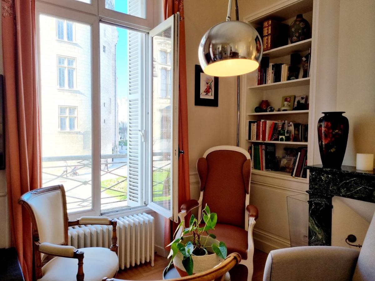 Face A L'Hotel De Ville Grand Et Lumineux Appartement Ангулем Экстерьер фото